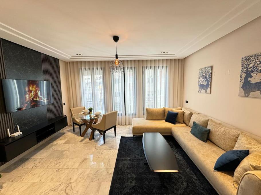 New & Cozy Apartment Casa Center Racine Καζαμπλάνκα Εξωτερικό φωτογραφία